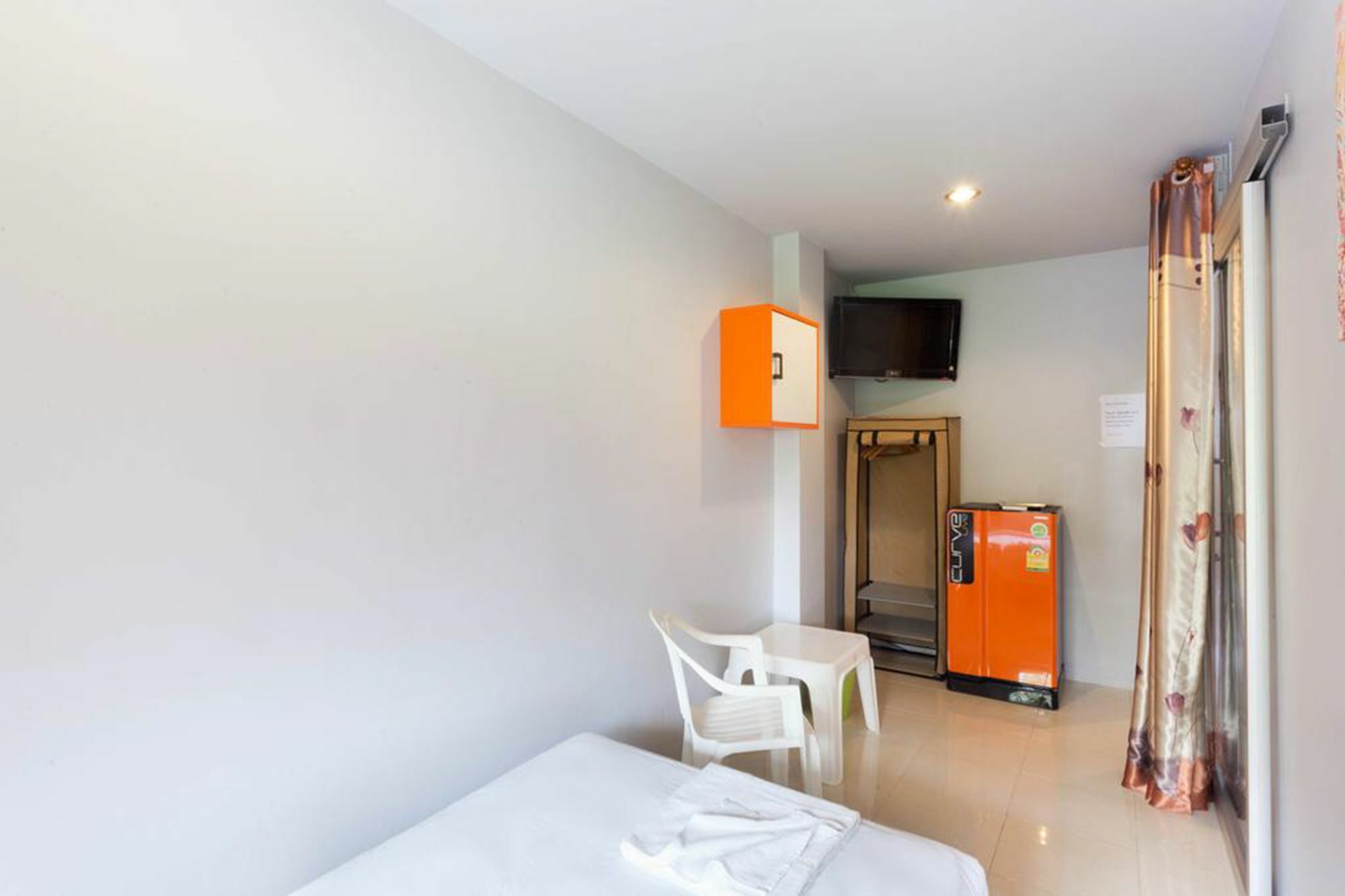 Luna Guesthouse And Travel Rawai Ngoại thất bức ảnh