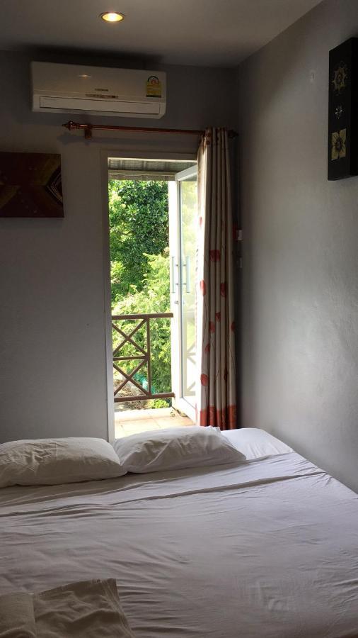 Luna Guesthouse And Travel Rawai Ngoại thất bức ảnh